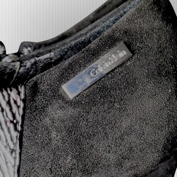 Calvin Klein Women's Size 5 Black Ankle Booties with Sleek Pointed Toe - Picture 8 of 9